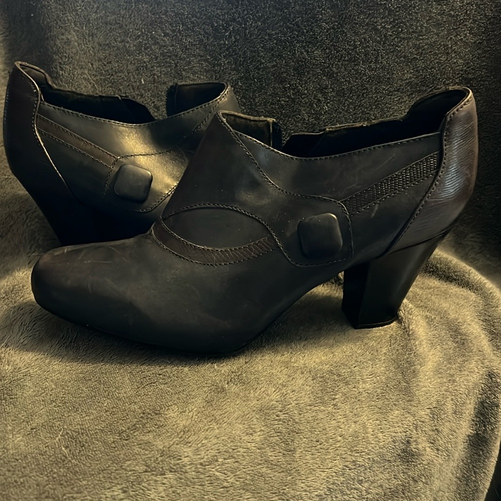 Clark short boots